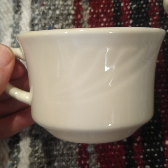 Cups - Picture 2 of 5